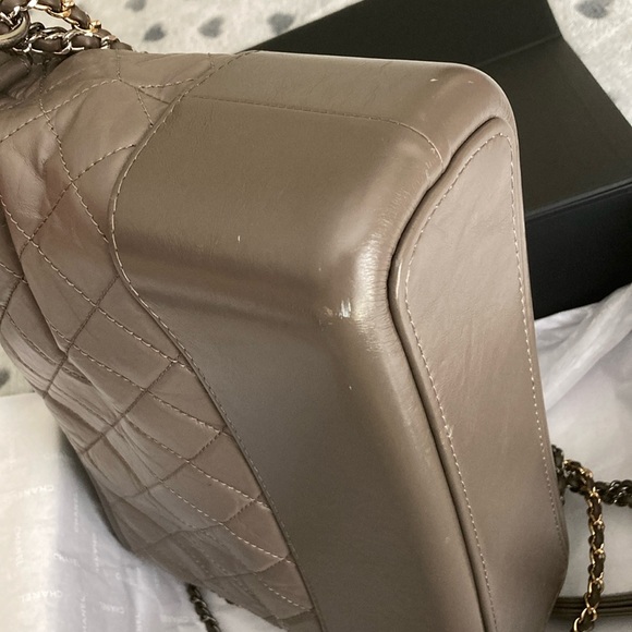 Chanel Gabrielle Hobo Medium Grey - Picture 13 of 16